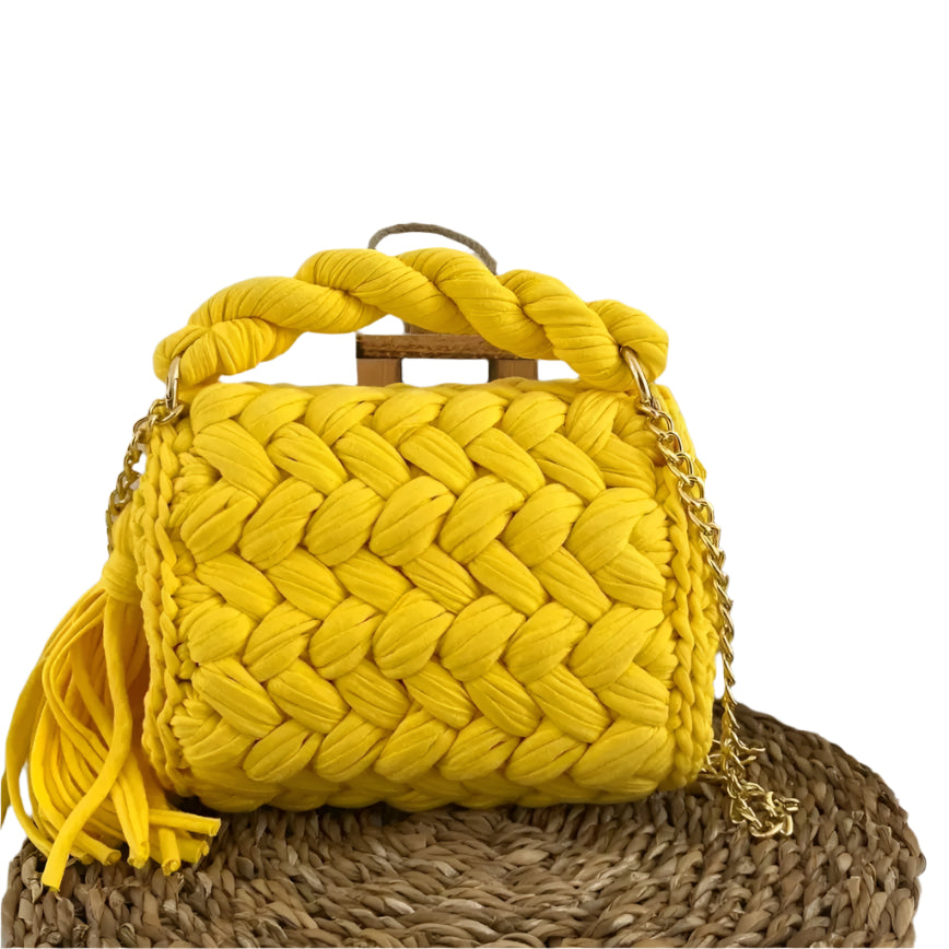 Crochet clutch bag